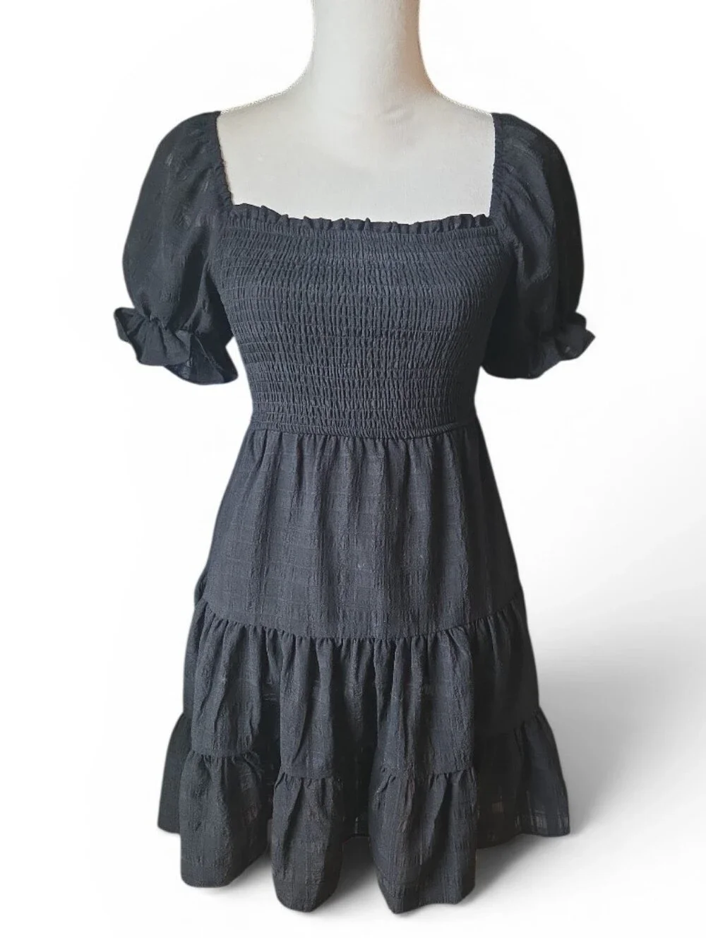 House Of Harlow 1960 Black Smocked Puff-Sleeve Tiered Dress Size Small